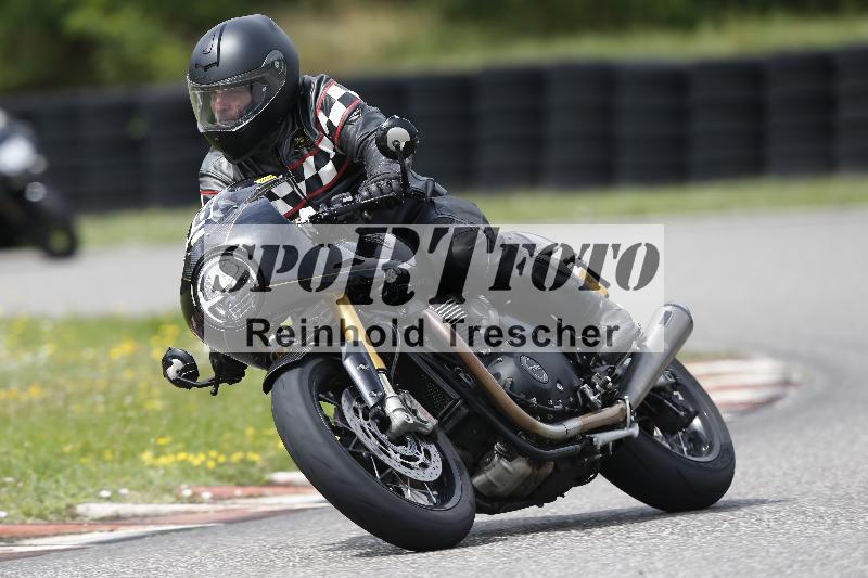 /37 28.07.2025 Dunlop Ride und Test Day ADR/Trackday Erfahren gelb Trackday schnell  rot/48